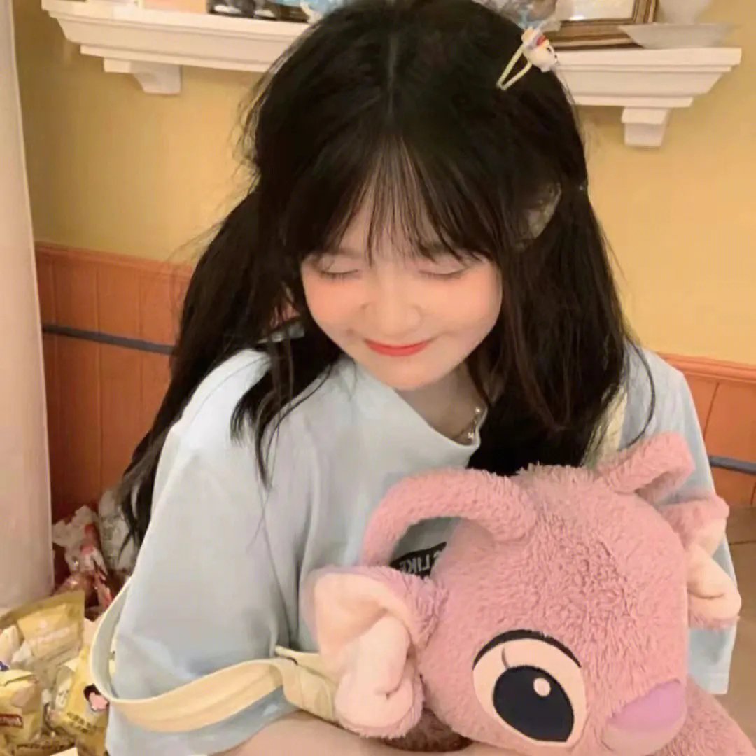 出狱后，她被墨少宠上天